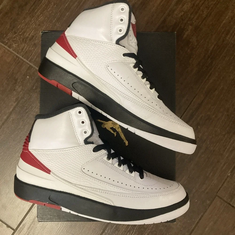 Brand New W/ Defects (tongue Creasing). Air Jordan 2 Retro (GS). Size 5 Youth